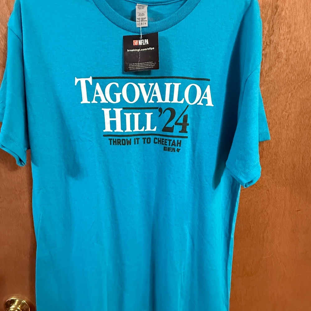 Teal NFL Miami Dolphins  Tag/Hill  Tee L New with Tags